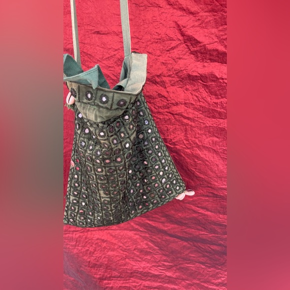 Vintage made in Turkey green patch mirror cross body pouch/bag - Picture 2 of 2